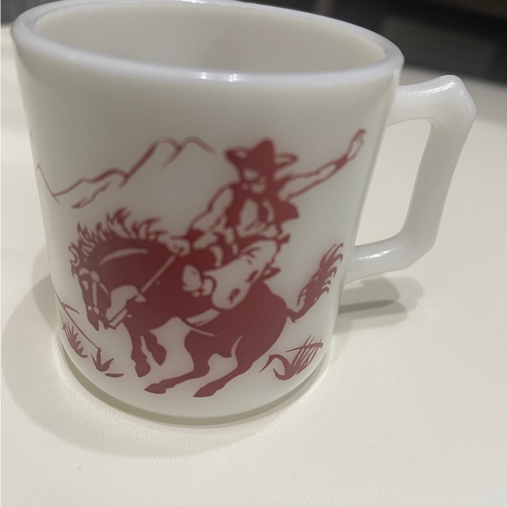 Milk glass cup
